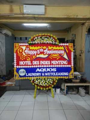 Papan Bunga di Sekarwangi Curug Bitung